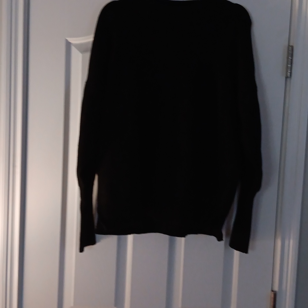 Mint crew neck long bubble sleeve black sweater, boutique.  Size S nwot